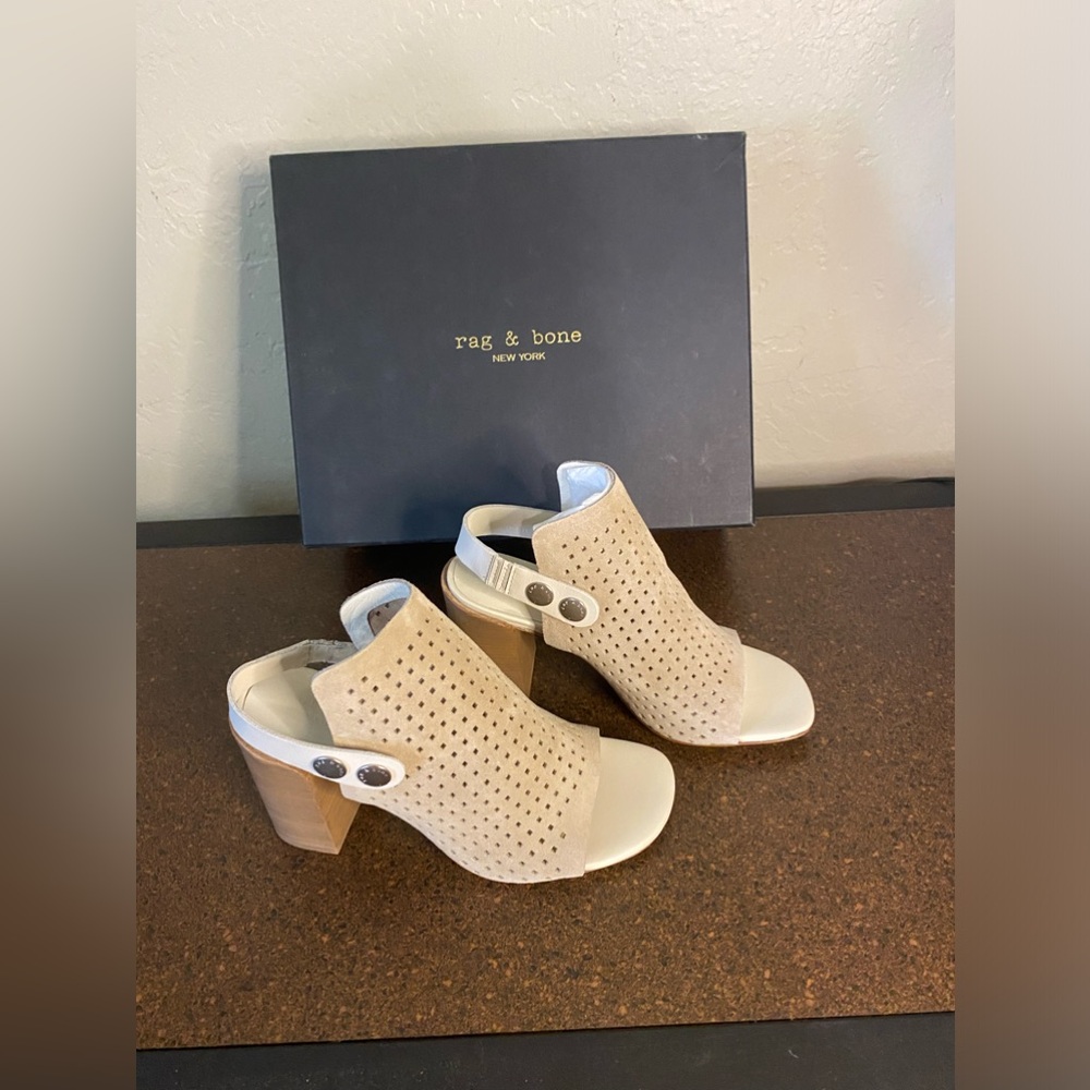 SALE🏷️Rag&Bone Creaam And White LEIGH ND PERFORATED STRAPPY HEELS IN STUCCO